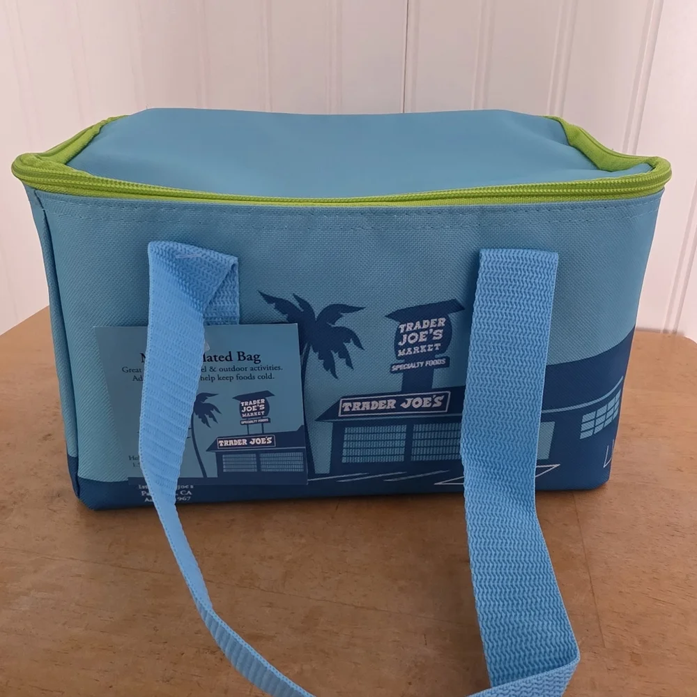 Set Of 4 Trader Joe's Insulated Mini Bags - Picture 7 of 10